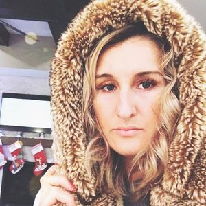 Meet your Posher, Vanessa